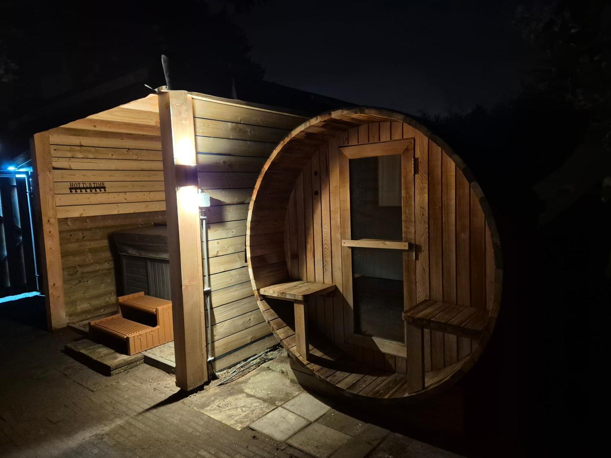 Luxe Boshuisje Met Prive Wellness & Jacuzzi Op De Veluwe Ermelo Eksteriør billede